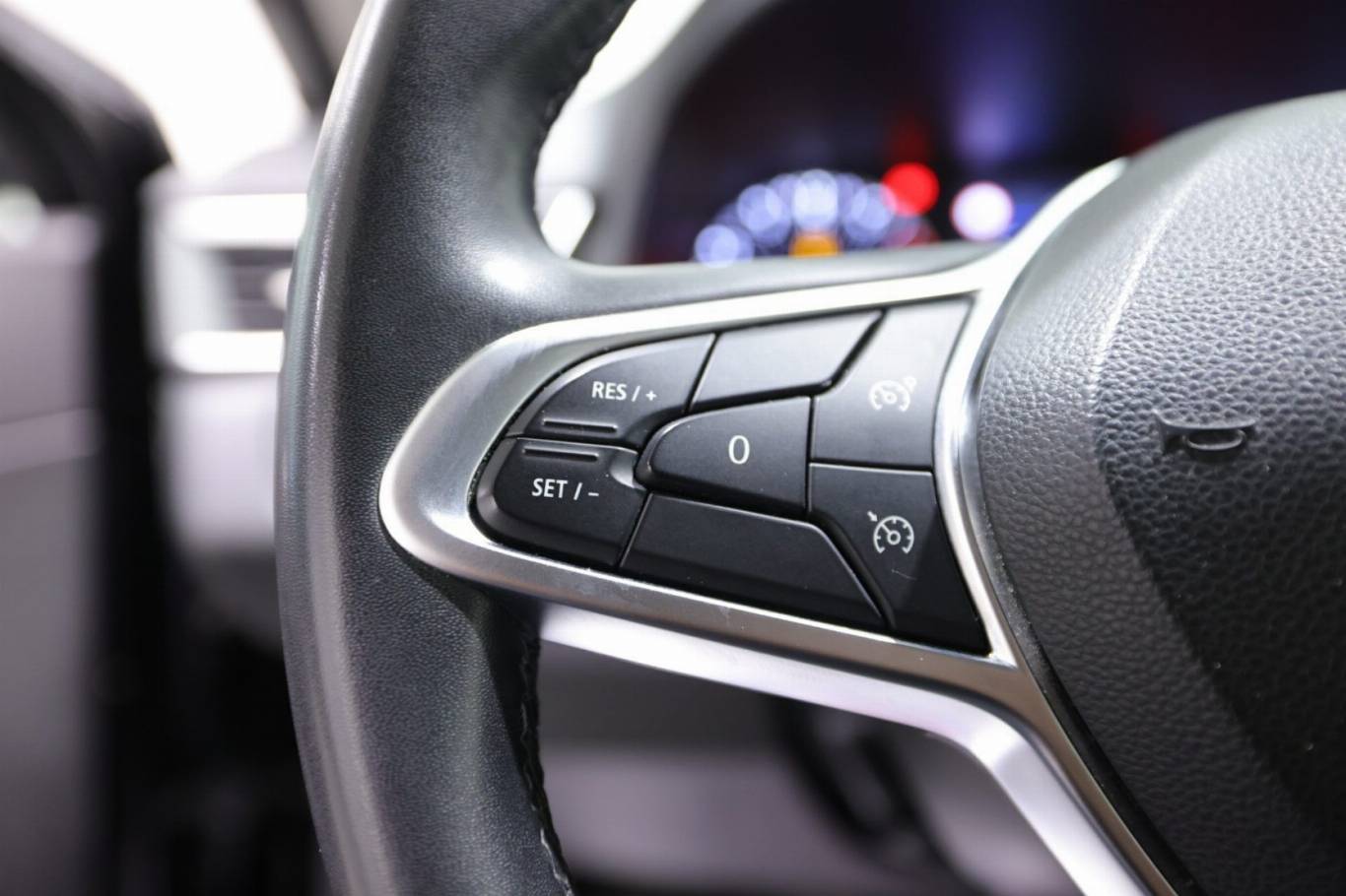 RENAULT Clio 20