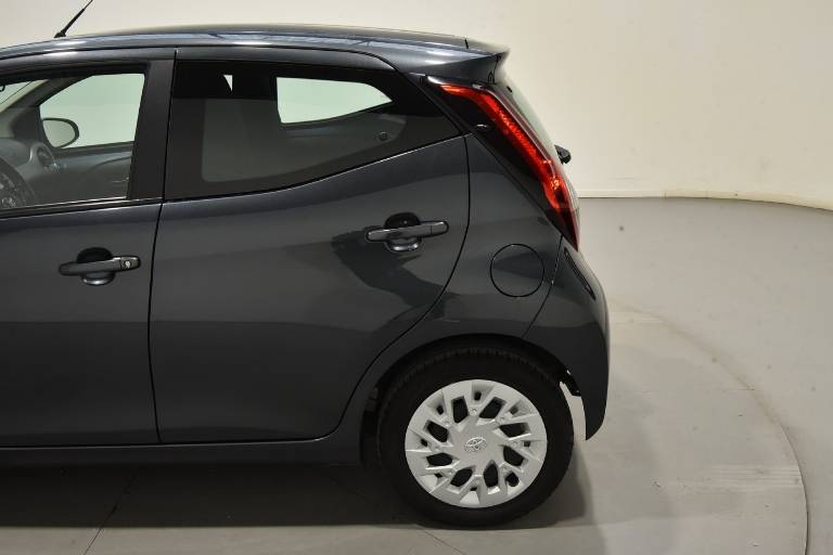 TOYOTA Aygo 39