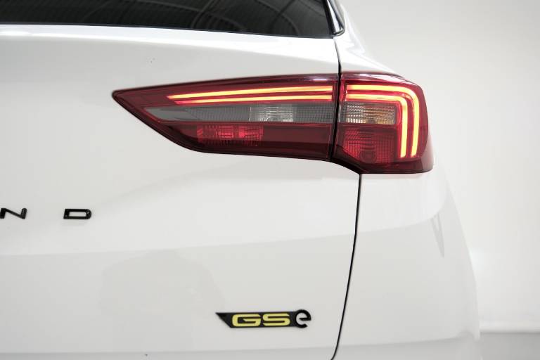 OPEL Grandland 47