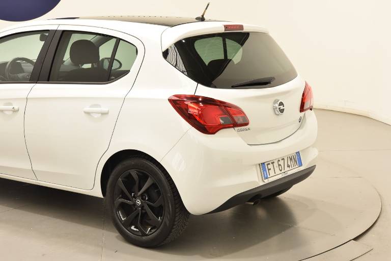 OPEL Corsa 23