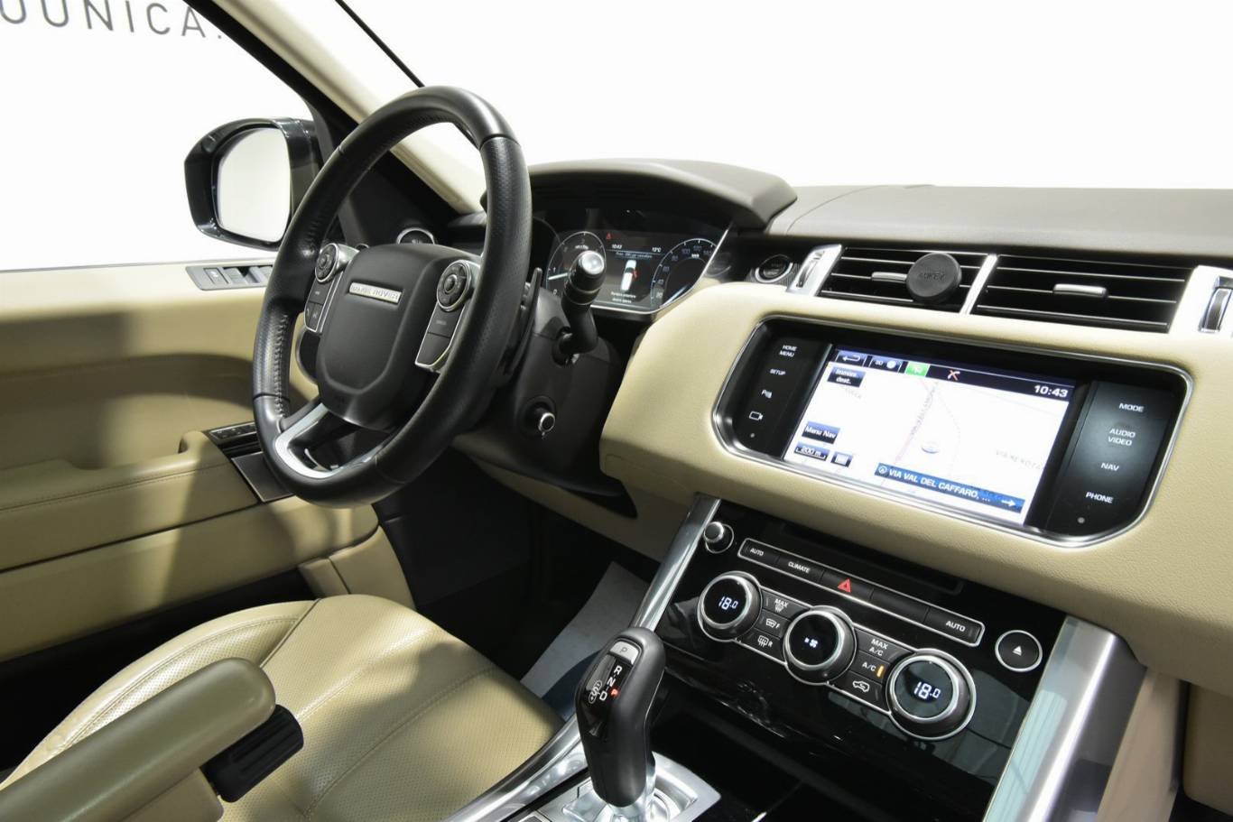 LAND ROVER Range Rover Sport 34