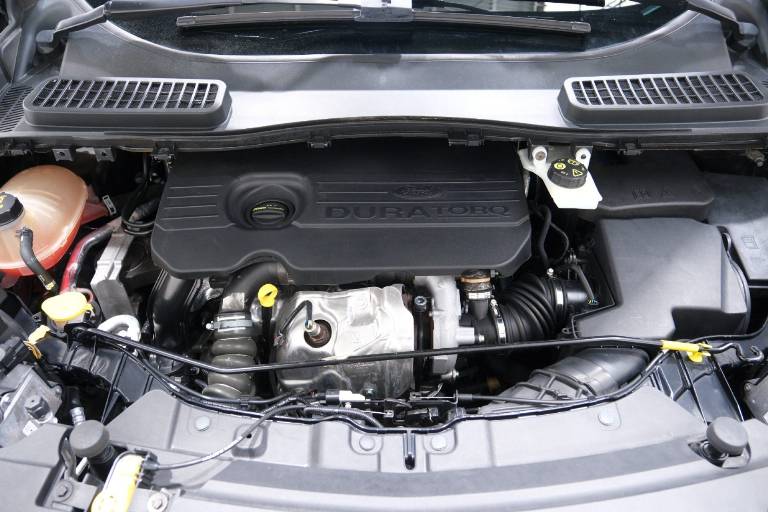 FORD Kuga 60