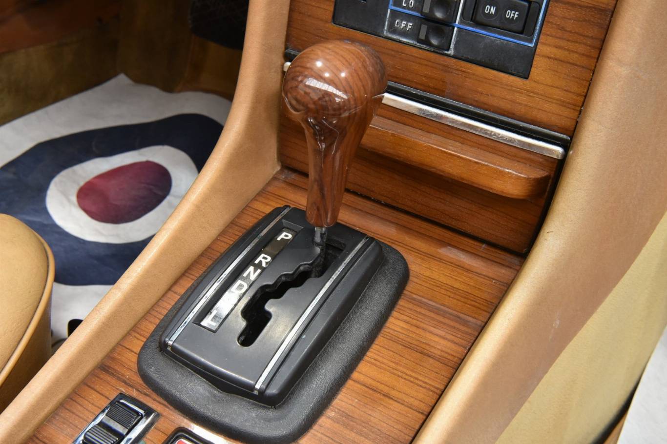 MERCEDES-BENZ SL 380 25