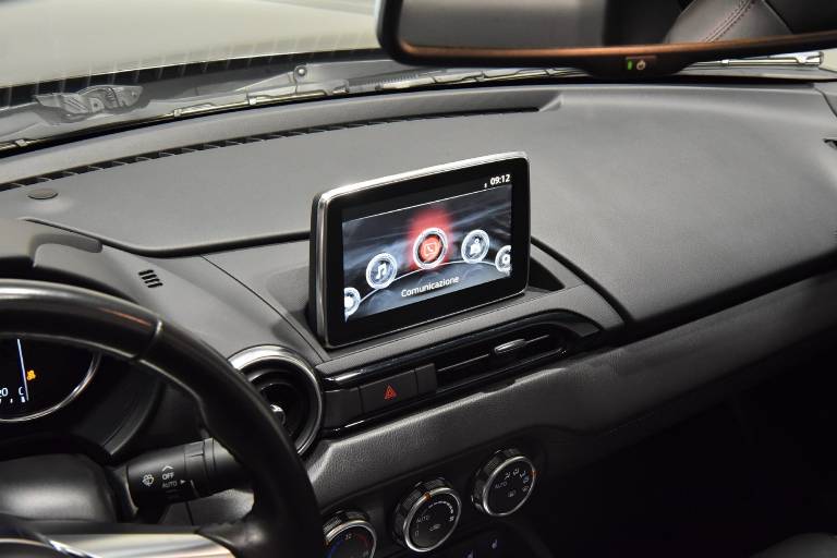 MAZDA MX-5 7