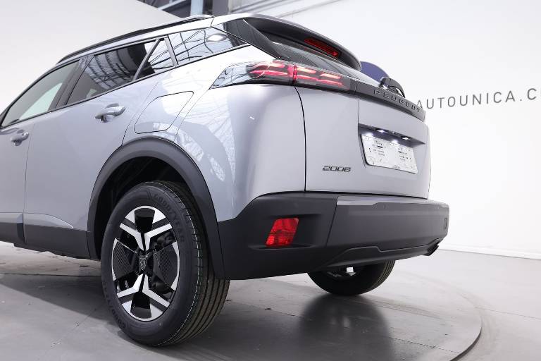 PEUGEOT 2008 25