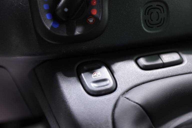 FIAT Panda Cross 27