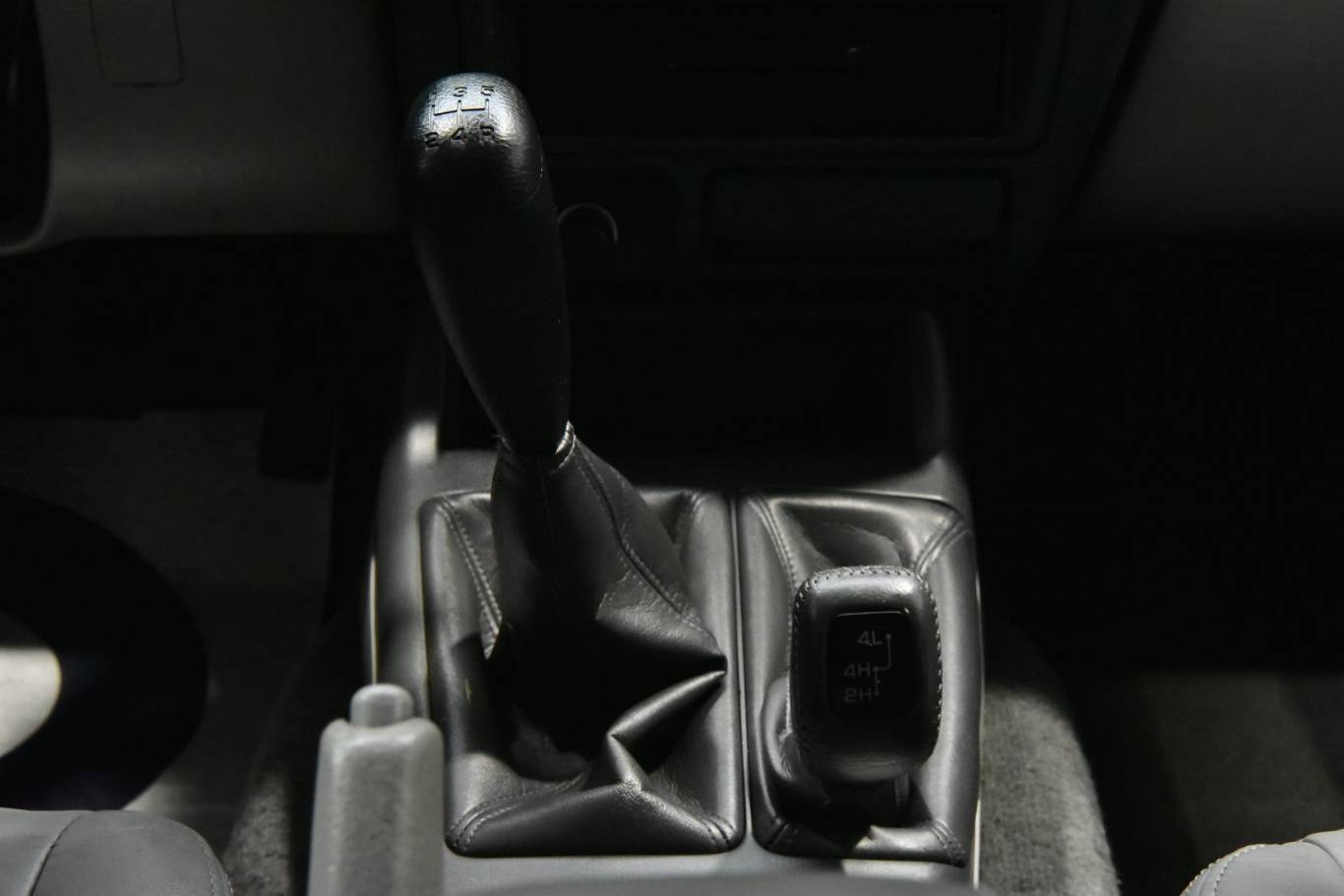 MITSUBISHI Pajero Sport 11