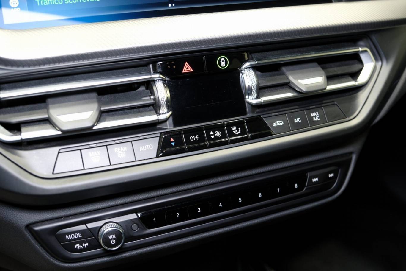 BMW 220 33