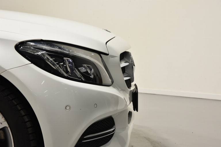 MERCEDES-BENZ C 220 36