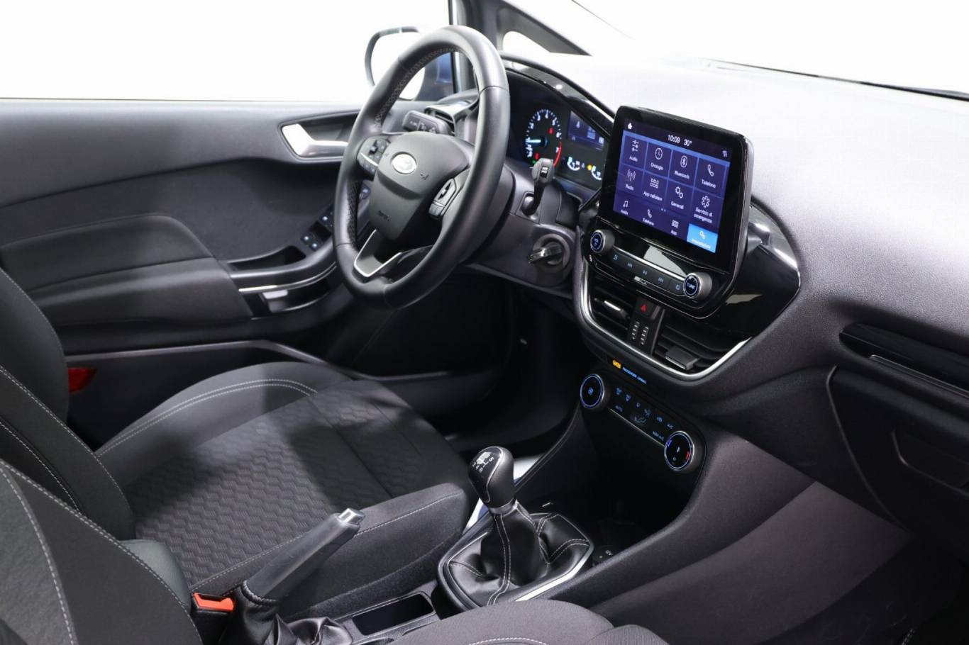 FORD Fiesta 38