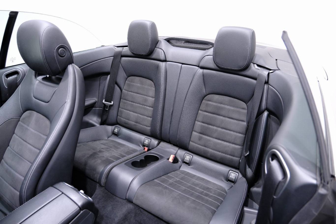 MERCEDES-BENZ C 220 38