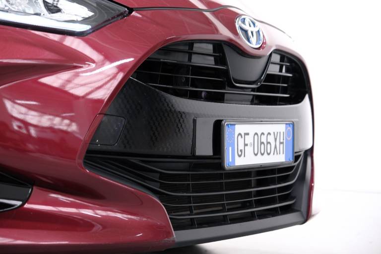 TOYOTA Yaris 48