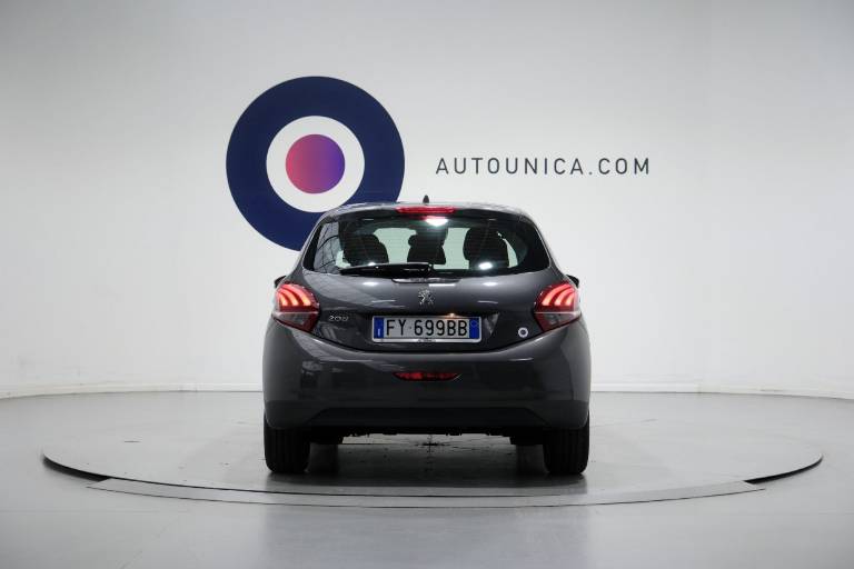 PEUGEOT 208 16