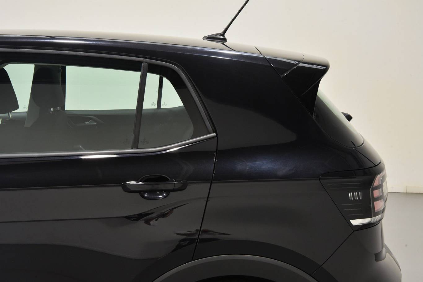 VOLKSWAGEN T-Cross 46