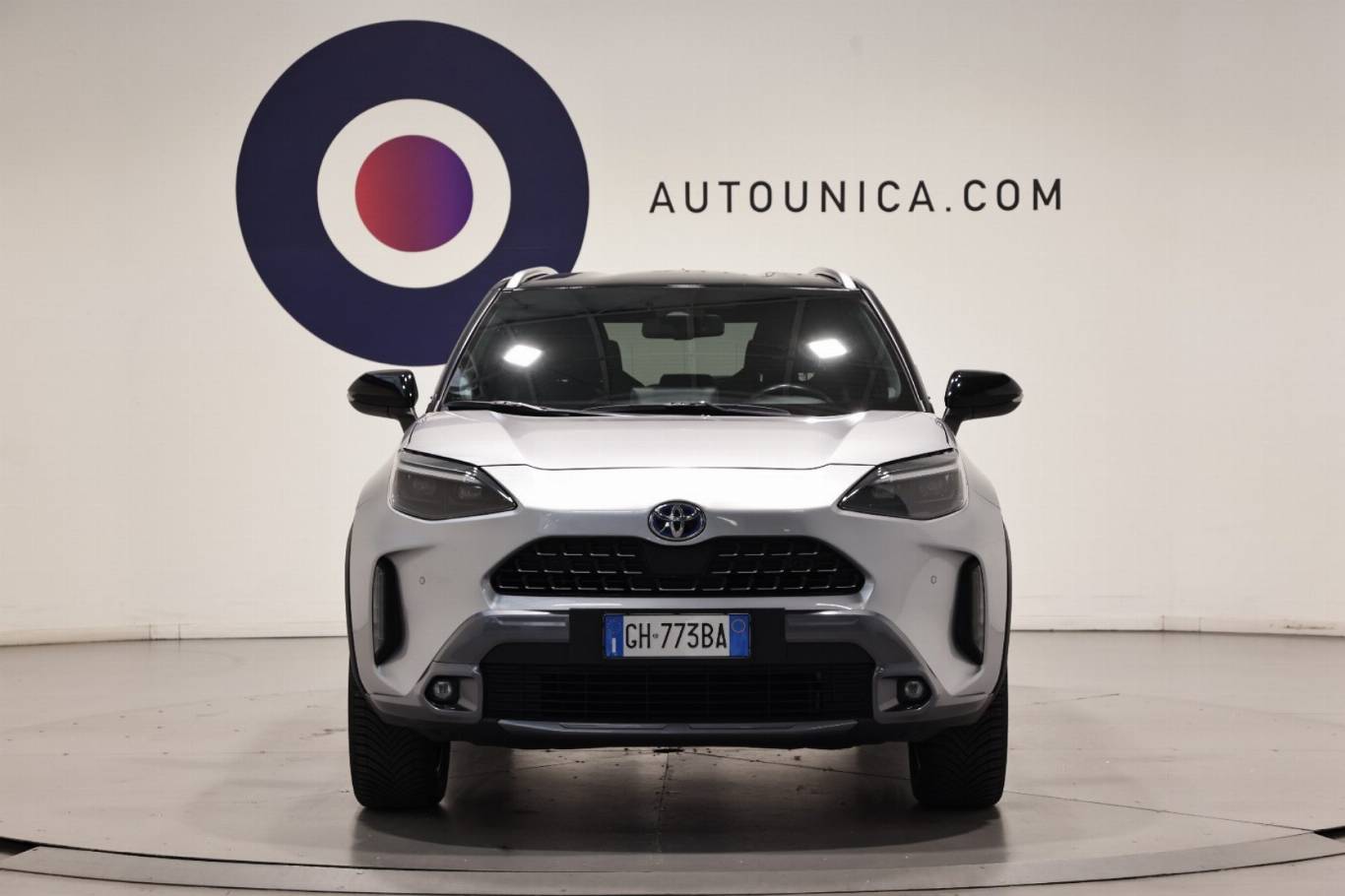 TOYOTA Yaris Cross 2