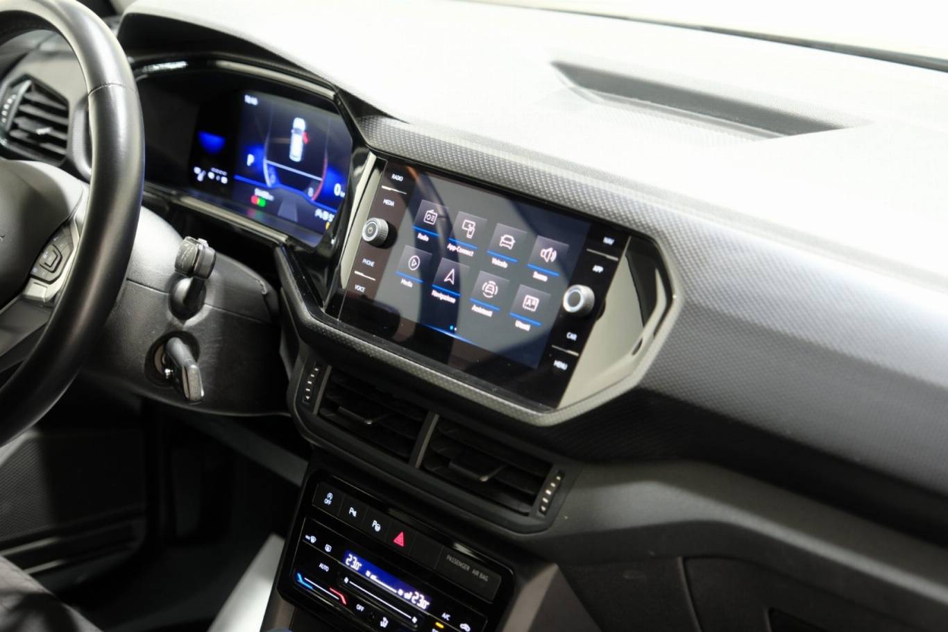 VOLKSWAGEN T-Cross 47