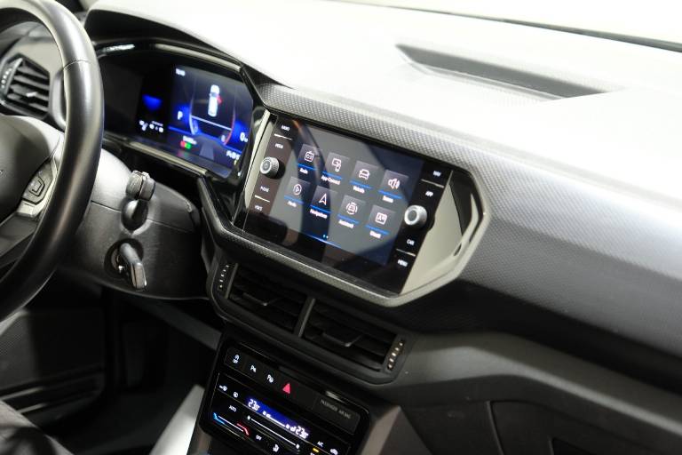 VOLKSWAGEN T-Cross 47