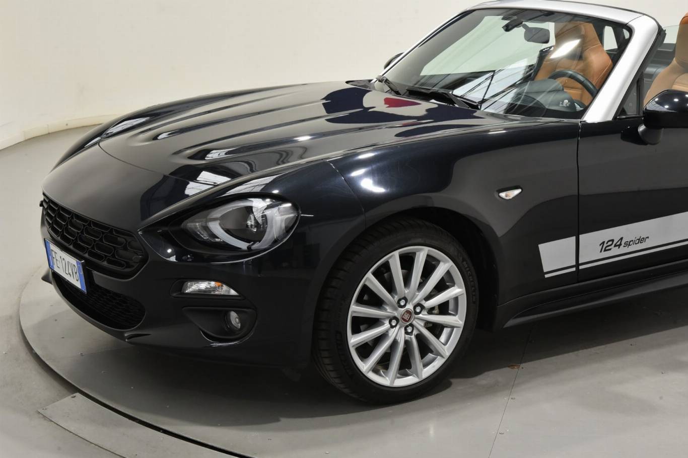 FIAT 124 Spider 33