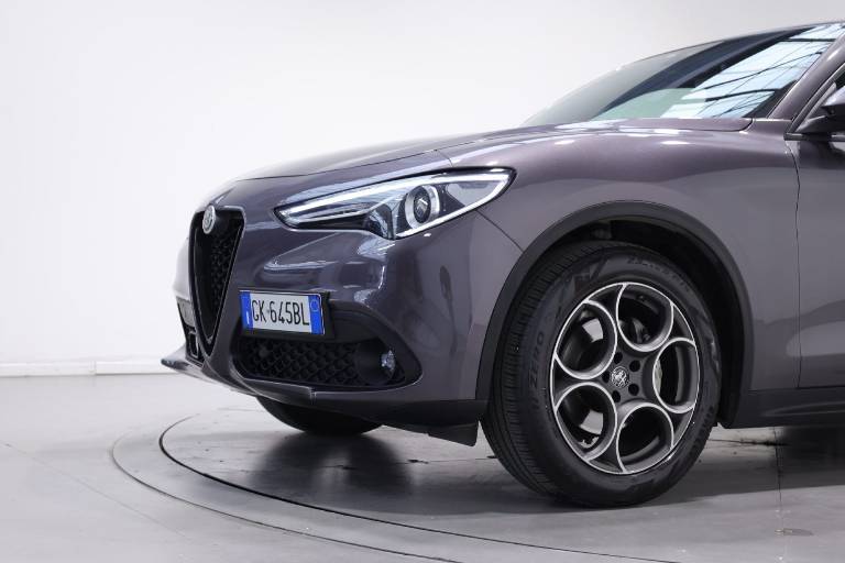 ALFA ROMEO Stelvio 11