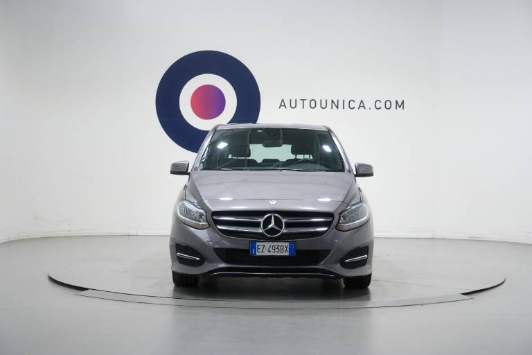 MERCEDES-BENZ B 180 2