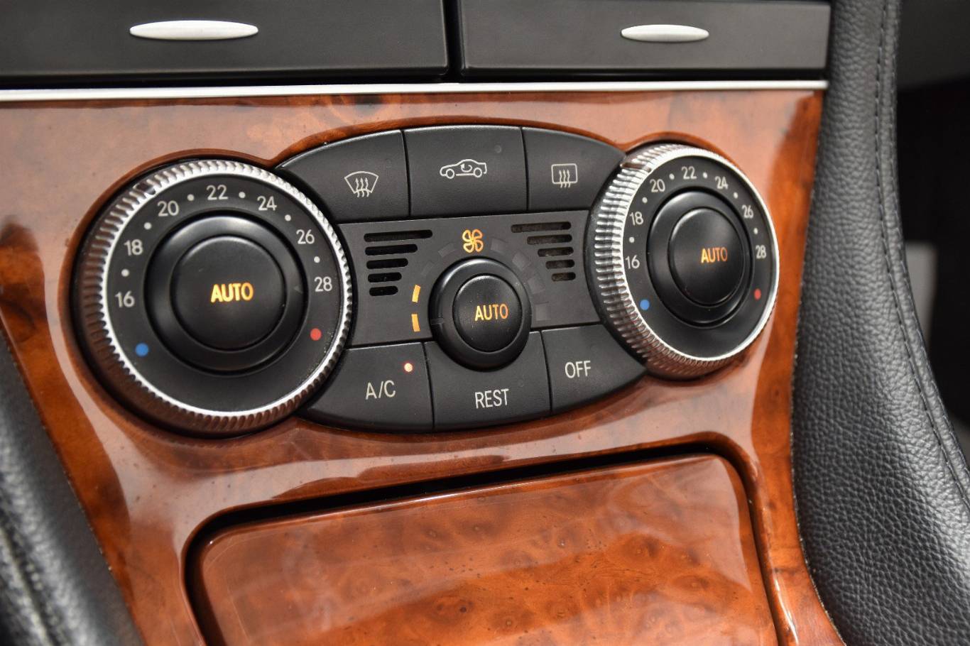 MERCEDES-BENZ SL 350 44