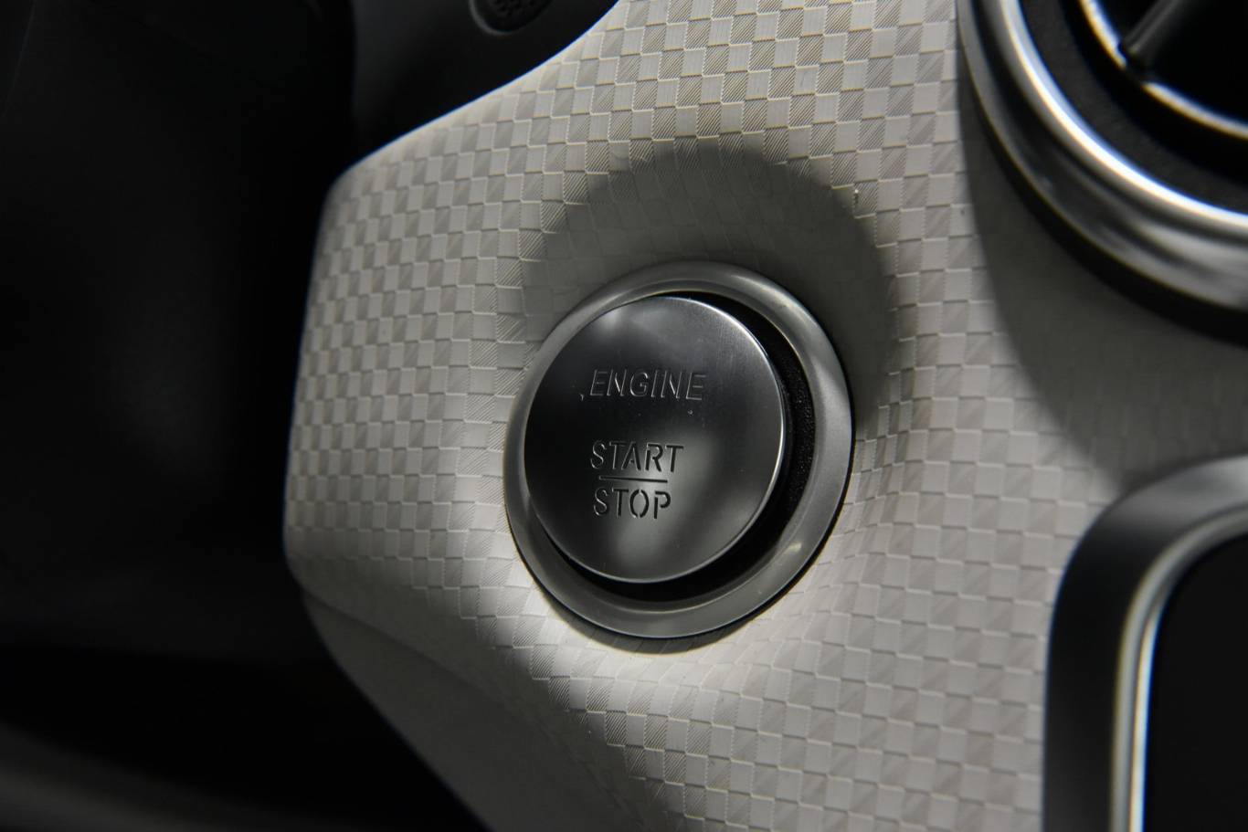 MERCEDES-BENZ A 200 28