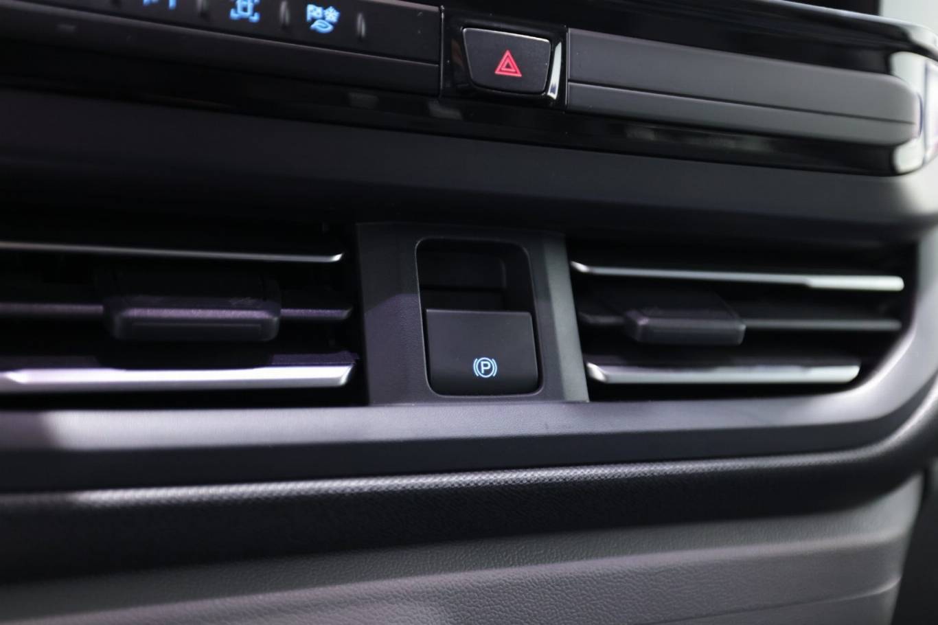 FORD Tourneo Custom 30