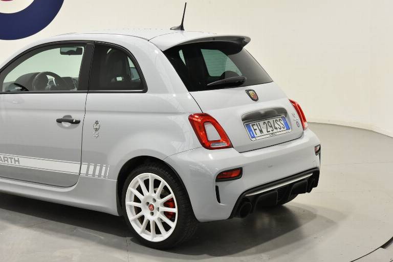 ABARTH 595 38