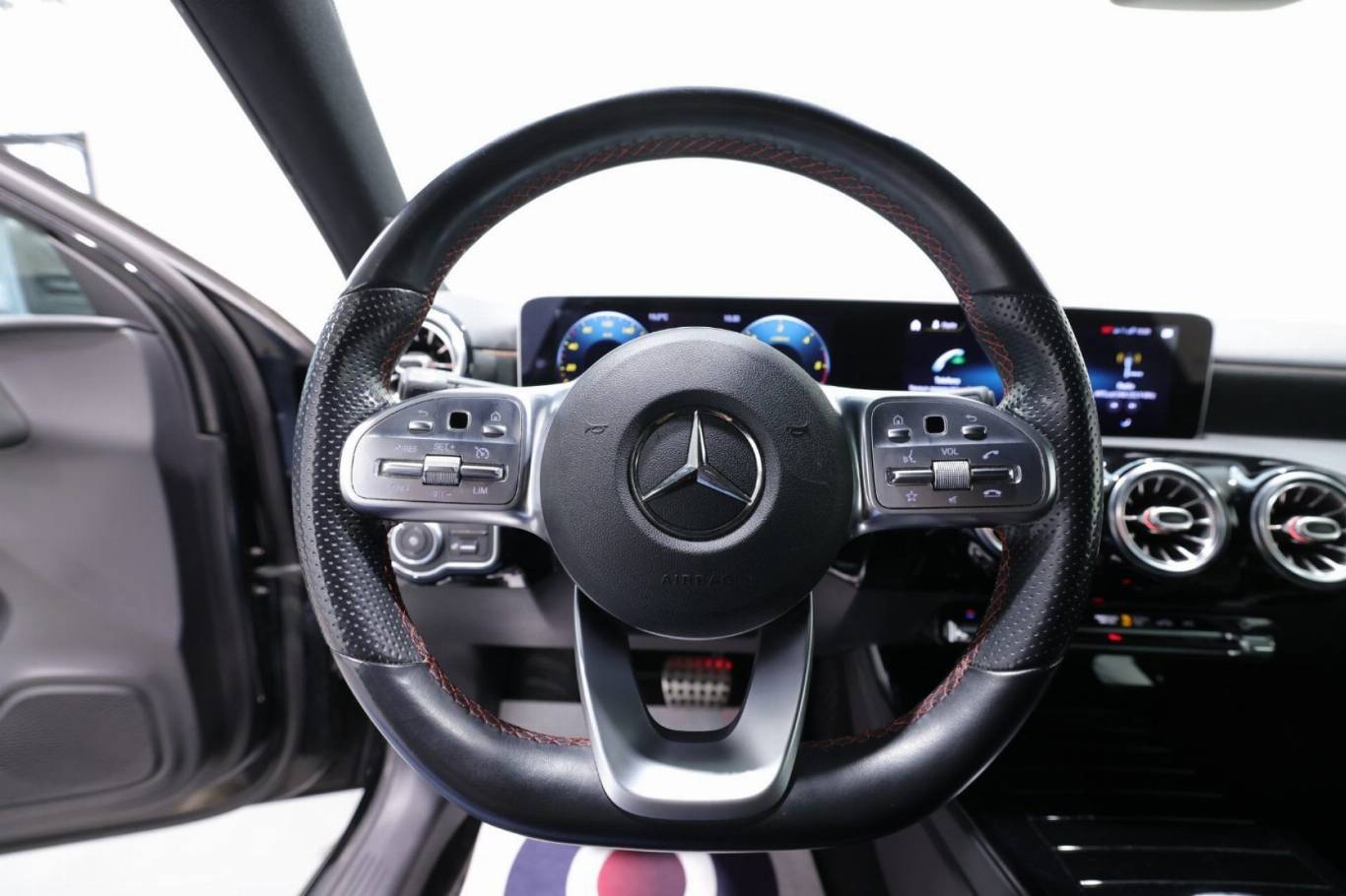 MERCEDES-BENZ Classe A 7