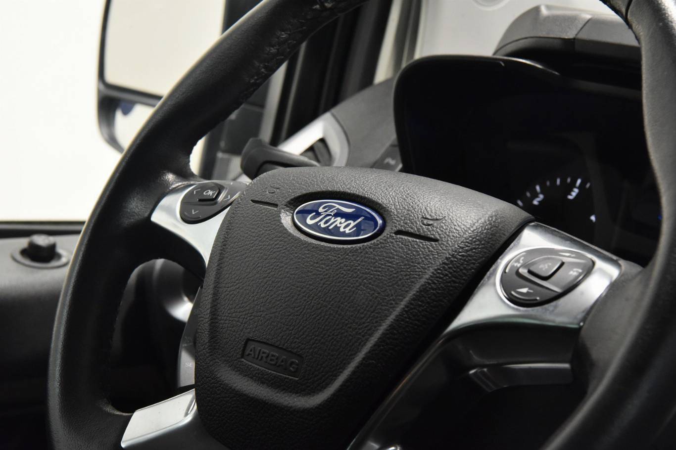 FORD Tourneo Custom 39