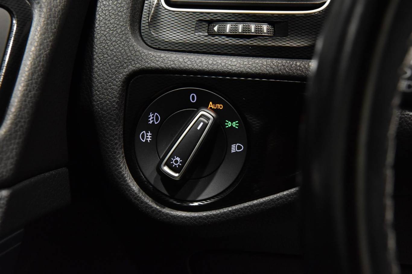 VOLKSWAGEN Golf GTD 22