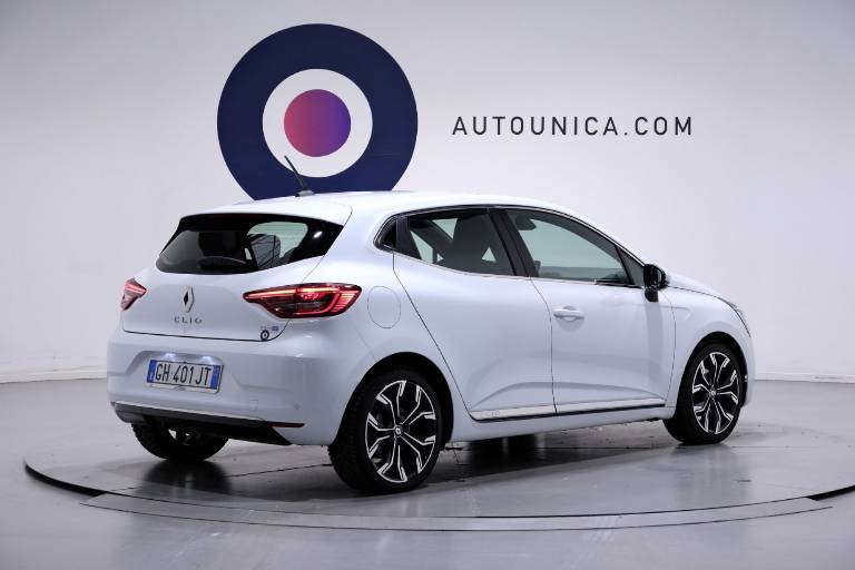 RENAULT Clio 15