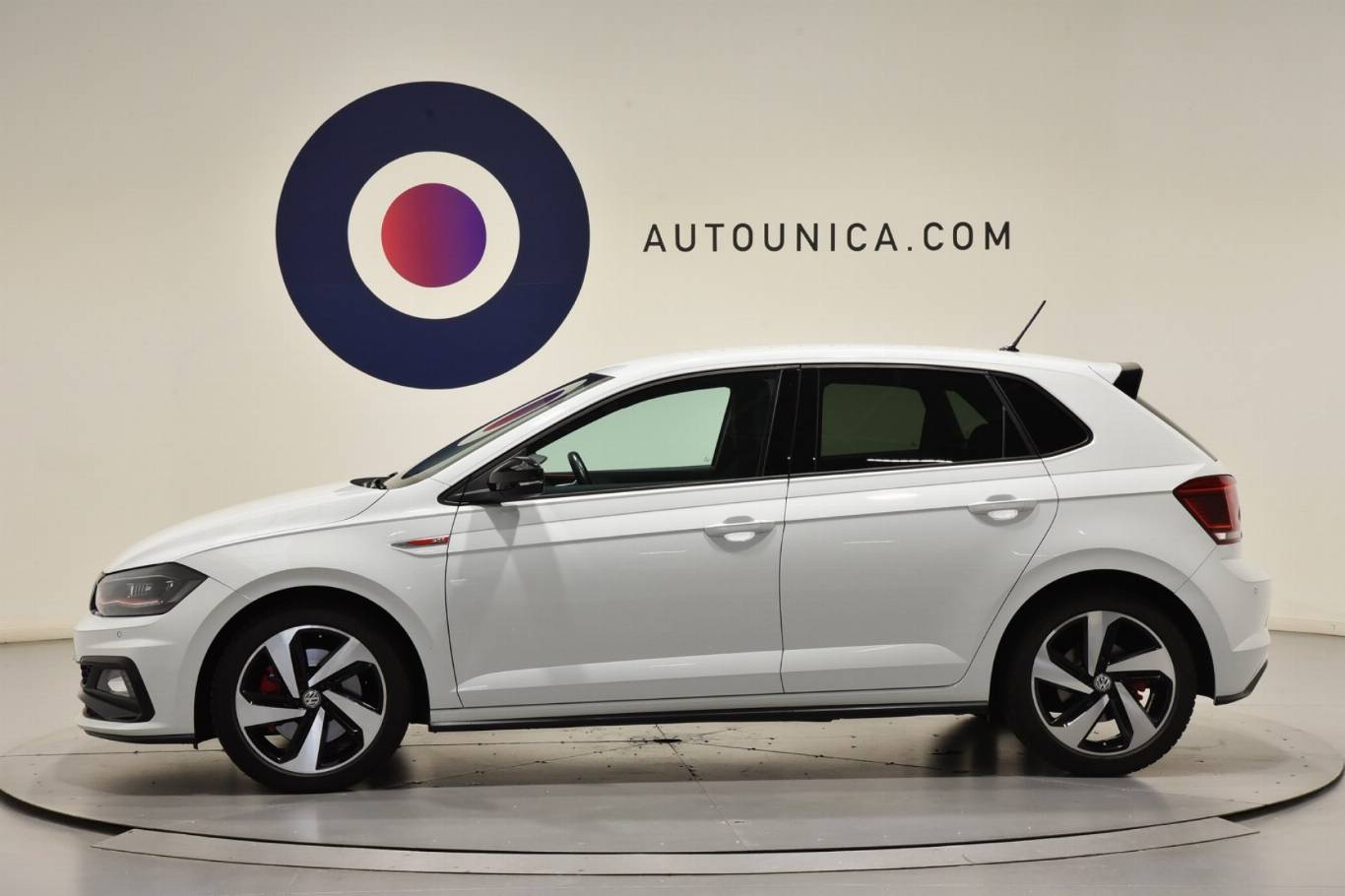 VOLKSWAGEN Polo GTI 32