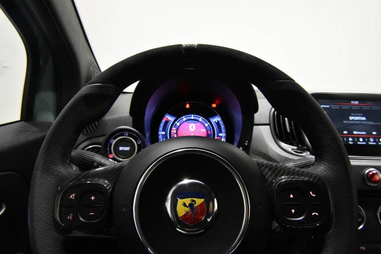 ABARTH 695 9