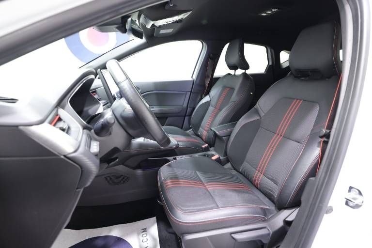RENAULT Captur 6