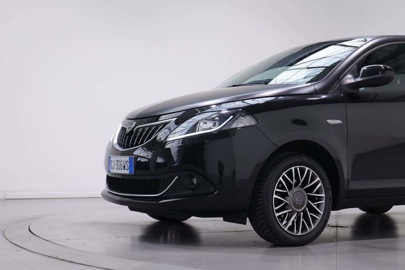 LANCIA Ypsilon 11