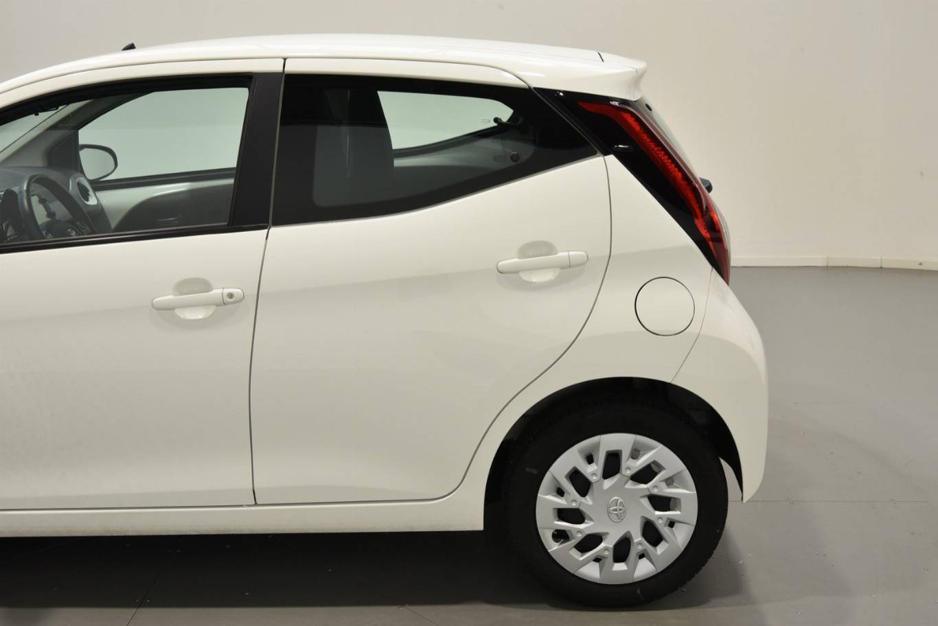 TOYOTA Aygo 51