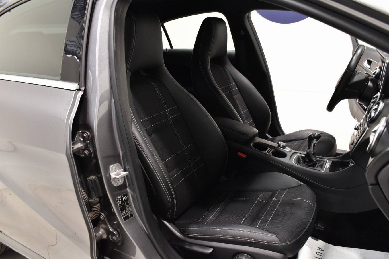 MERCEDES-BENZ A 180 45