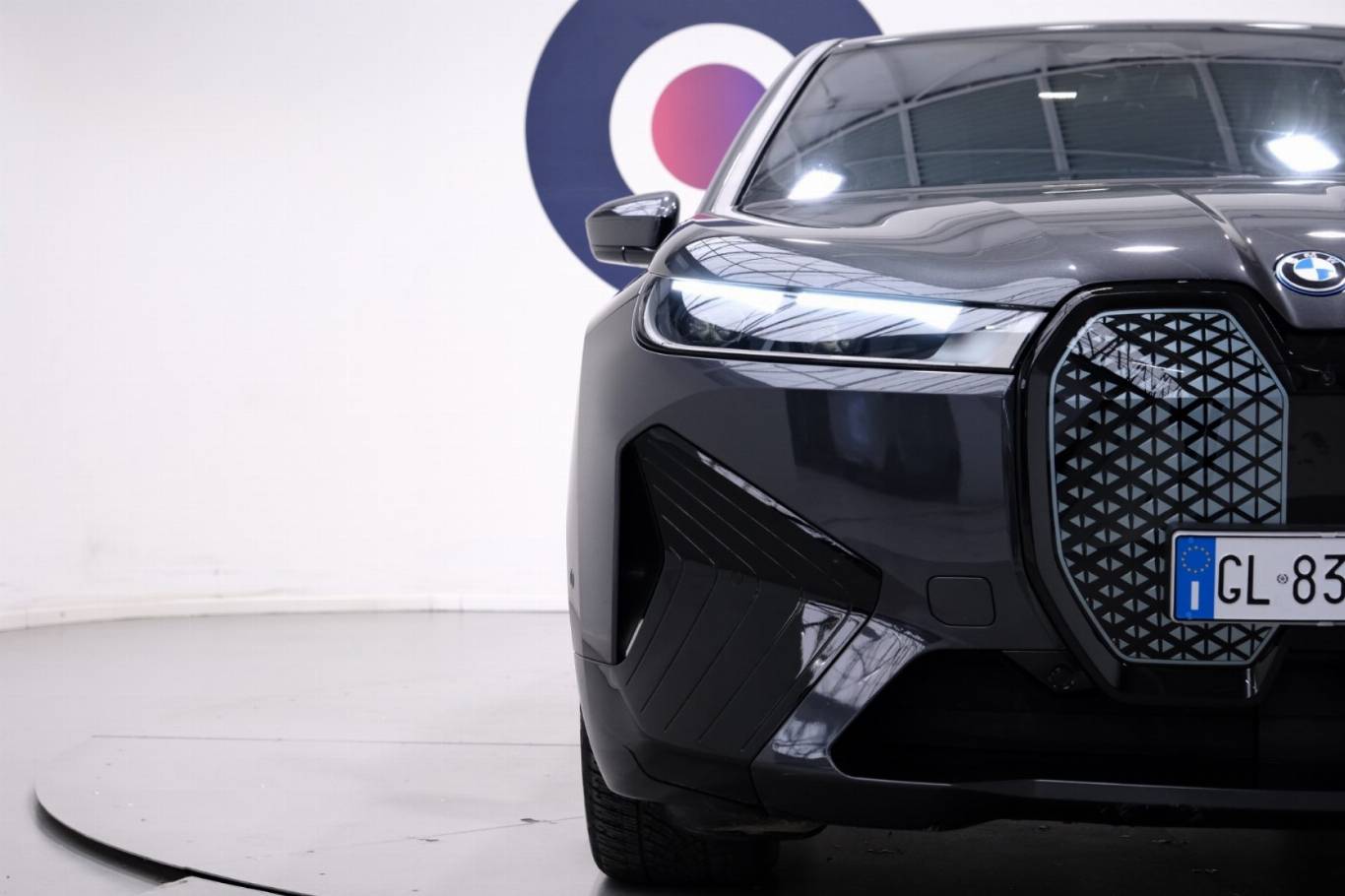 BMW IX 56