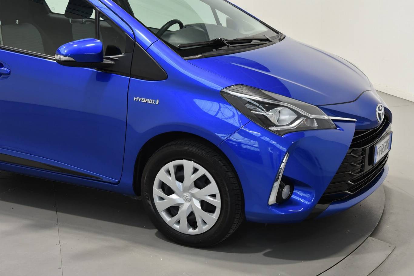 TOYOTA Yaris 16