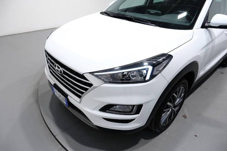 HYUNDAI Tucson 18