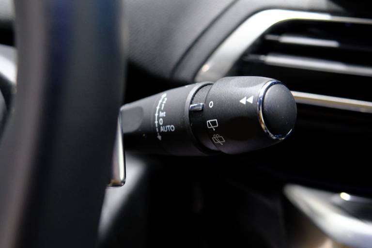 PEUGEOT 3008 22