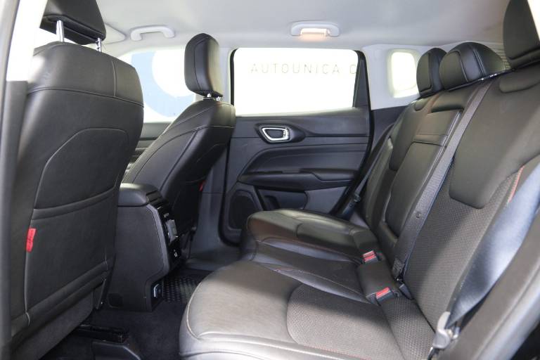 JEEP Compass 43