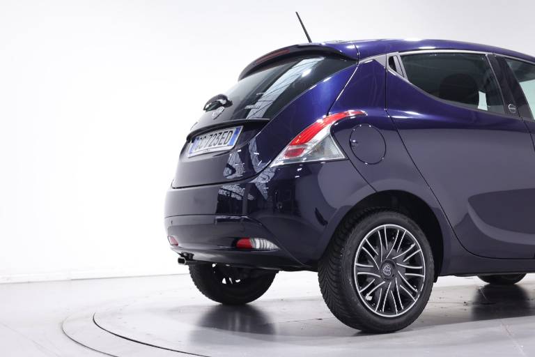 LANCIA Ypsilon 39