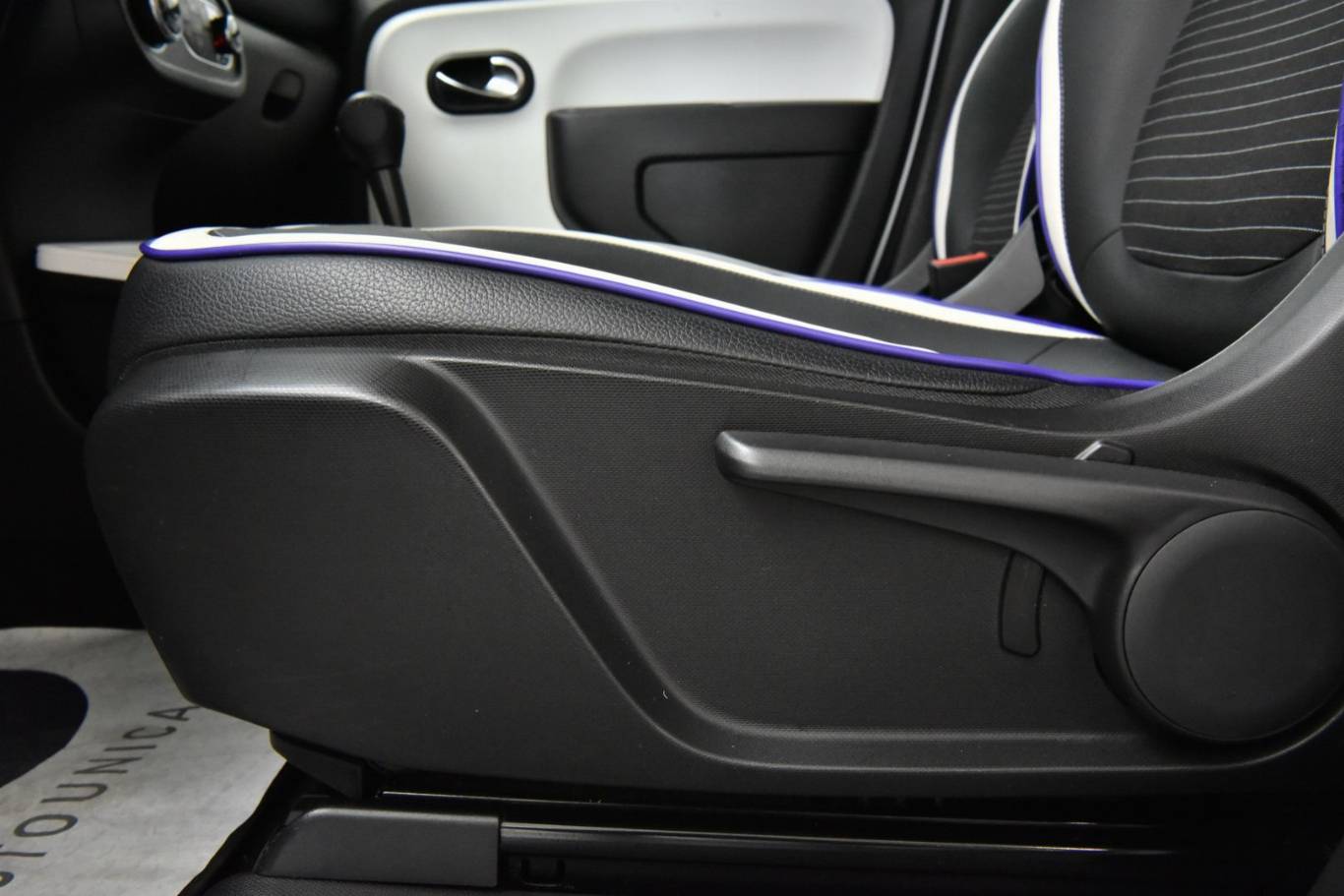 RENAULT Twingo 41