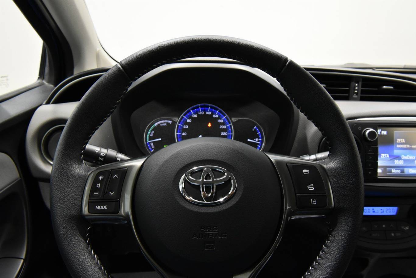 TOYOTA Yaris 34
