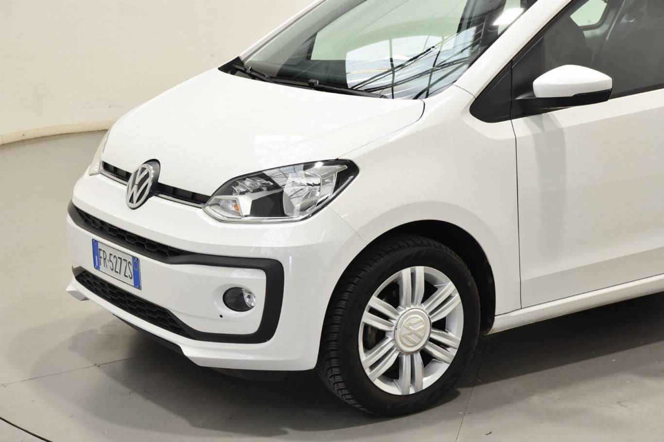 VOLKSWAGEN Up! 10