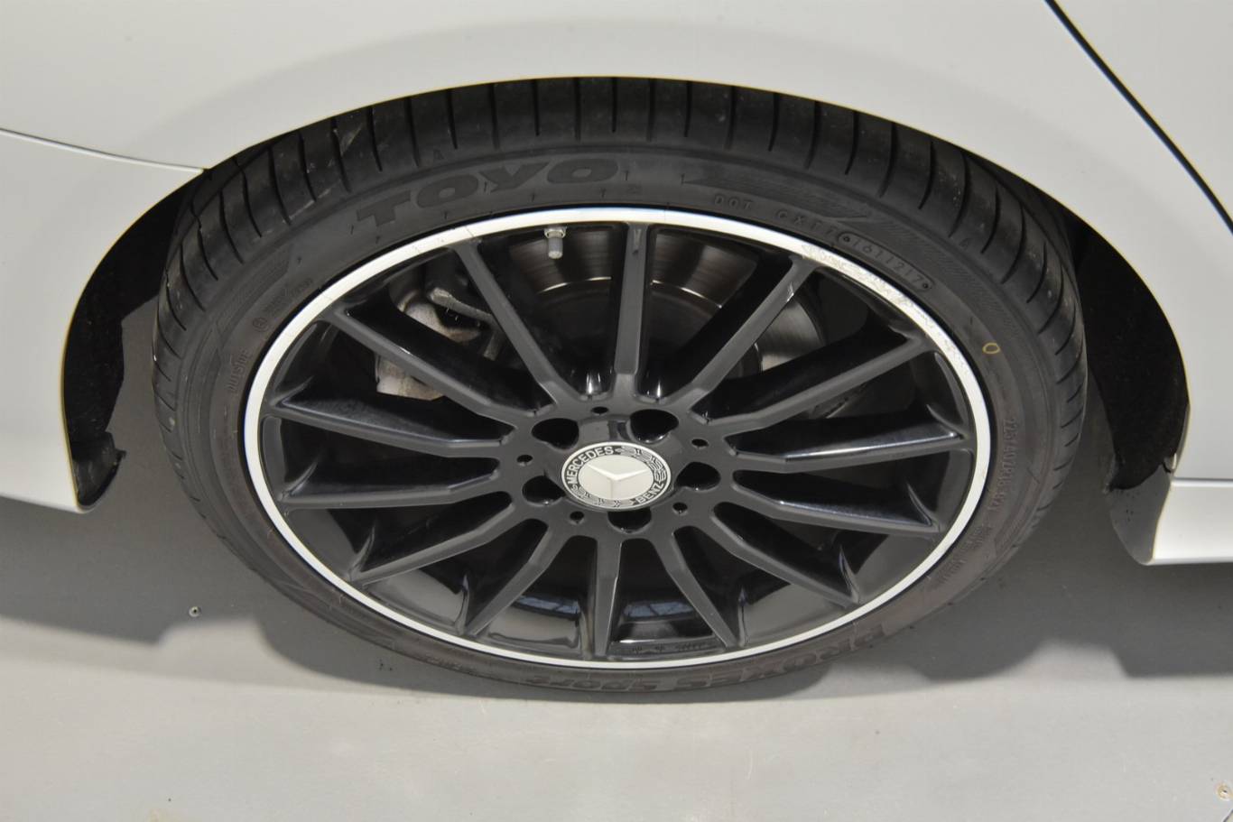 MERCEDES-BENZ CLA 220 36