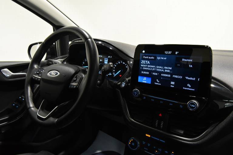 FORD Fiesta 26