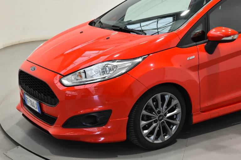 FORD Fiesta 17